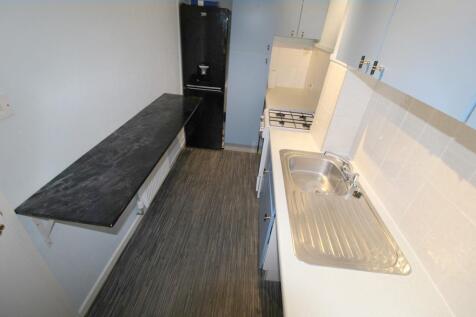 Kitchen 2.jpg