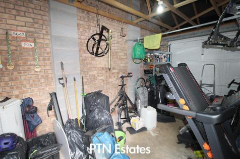 garage.jpg