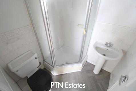 ensuite.jpg