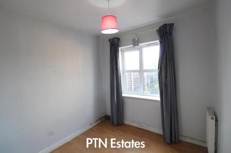 downstairs bedroom.jpg