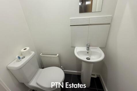 bathroom 1 light .jpg