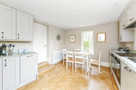 Kitchen / Breakfast
