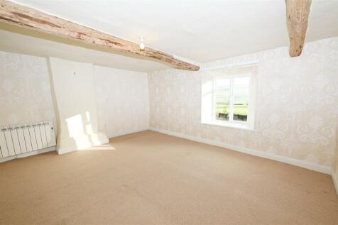 BEDROOM 2 (VIEWS)