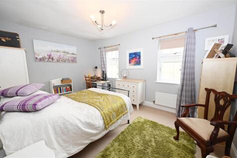 Double BEDROOM 2 (VIEWS)