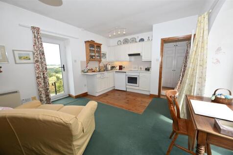 LIVING-KITCHEN
