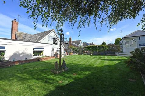 Enclosed South-west REAR GARDENS
