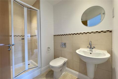 Bed 1 Ensuite