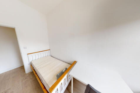 104c-Pembroke-Road-0