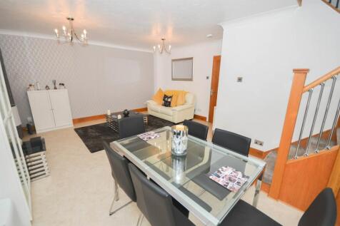 LOUNGE/ DINER
