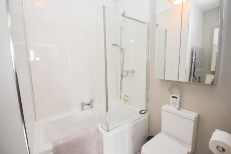En Suite Bathroom