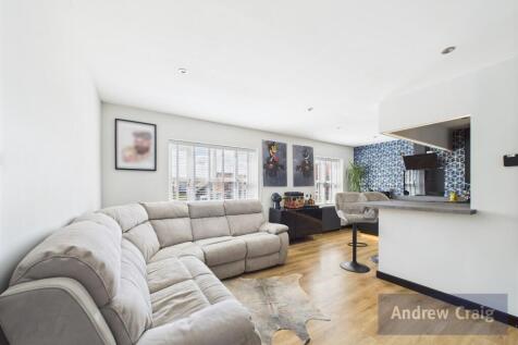 Kitchen / Lounge