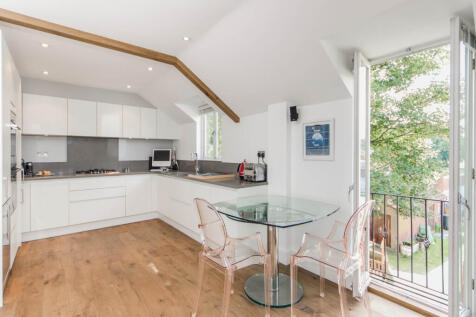 kitchen area.jpg