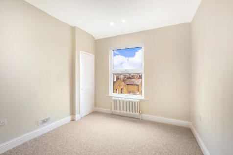 Flat 3, 165 St. Marg