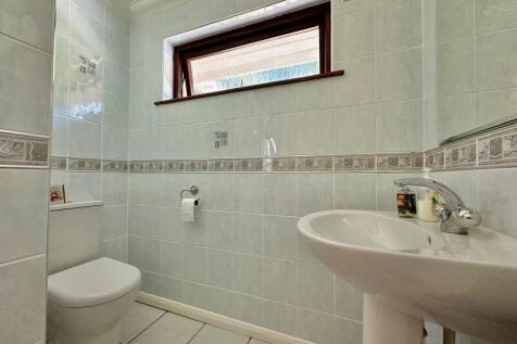 Guest cloakroom