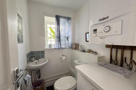 Cloakroom / WC