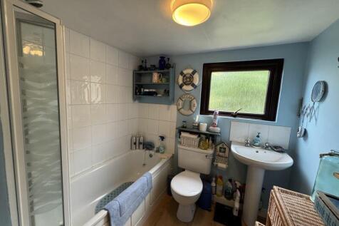 First Floor Bathroom