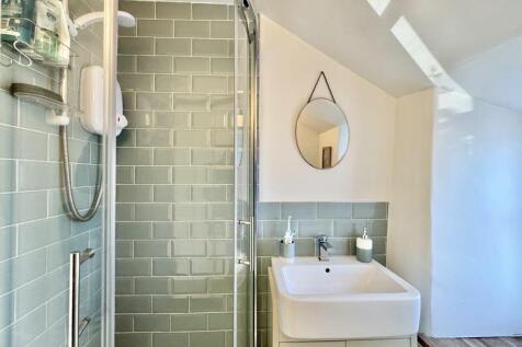 Family Shower Room