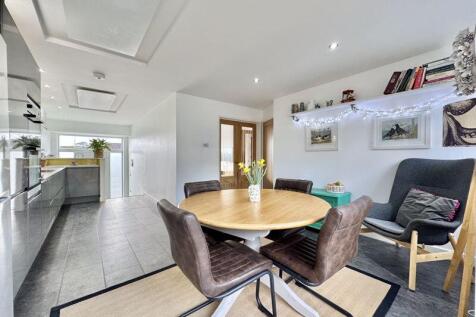 Kitchen / Dining  / Day Room