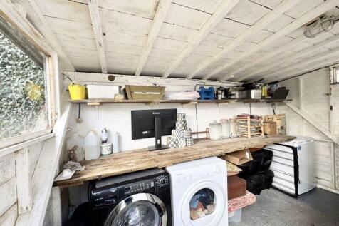 Laundry / Utility