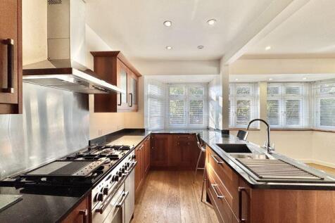 Kitchen / Dining / Dayroom