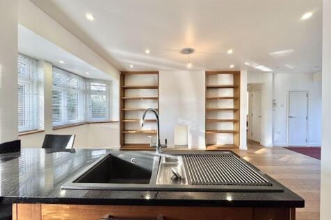 Kitchen / Dining / Dayroom