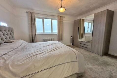 Main bedroom