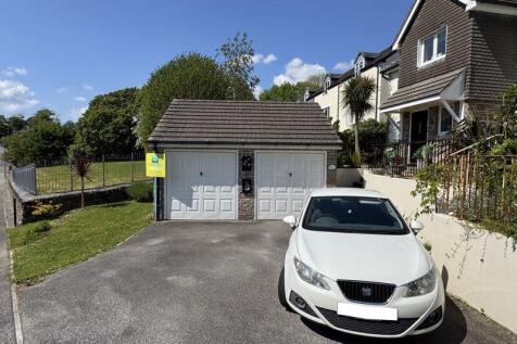 Double Garage &amp; Parking