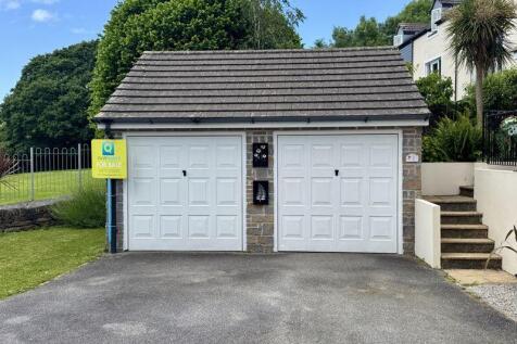 Double Garage