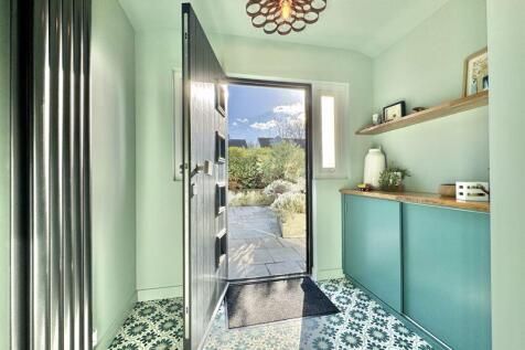 Entrance Porch