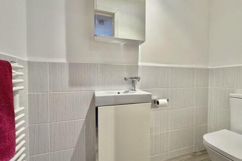 Cloakroom / WC