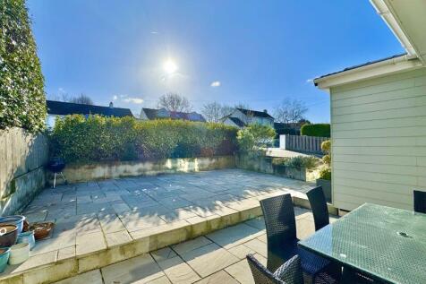 Sunny Front Garden