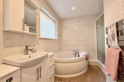 Family Bath / Shower Room