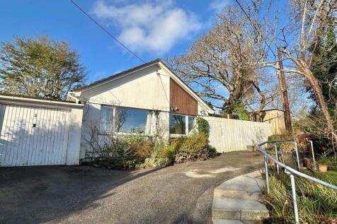 Front with driveway parking