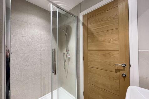 2nd En-Suite Shower Room