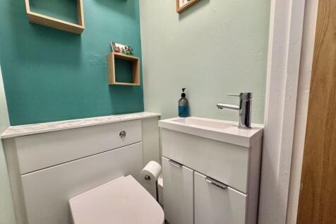 Guest Cloakroom