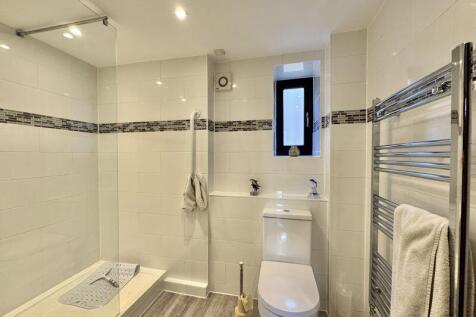 Family Shower Room