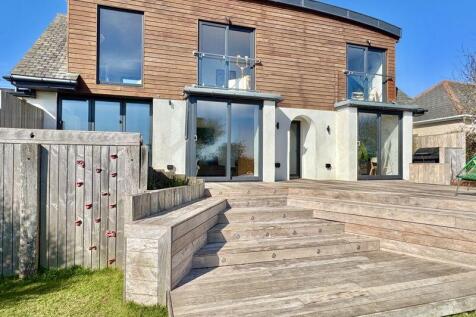 Landscaped Family Garden