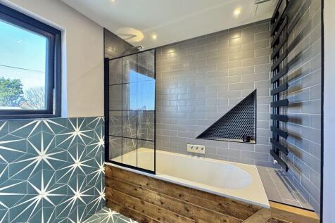 Luxury En-Suite Bathroom