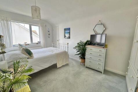 First floor double bedroom