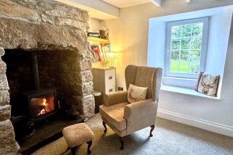 Snug / Study