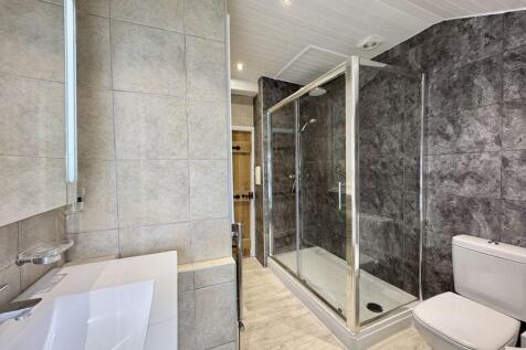 Family Shower Room