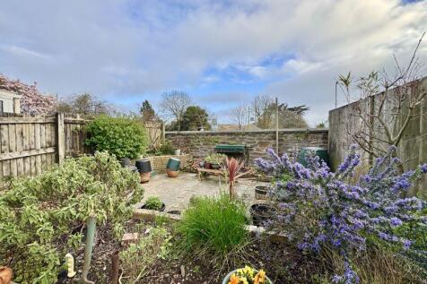 Sunny Rear Garden