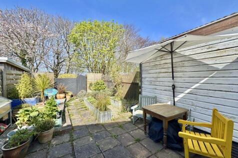 Sunny Garden