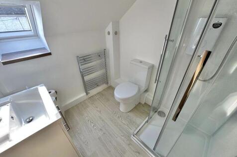 First Floor En Suite Shower room