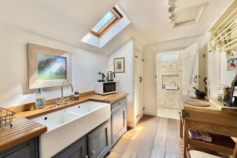 Kitchen / Utility