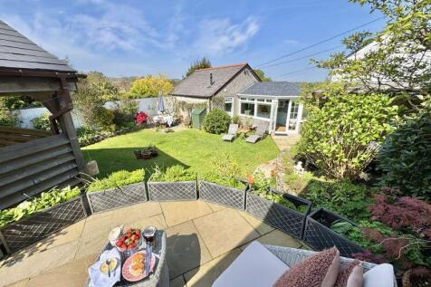 Sunny Garden