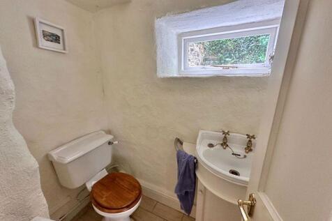 Ground floor bathroom