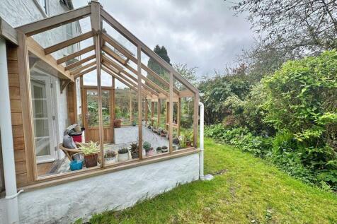 Garden and sun room