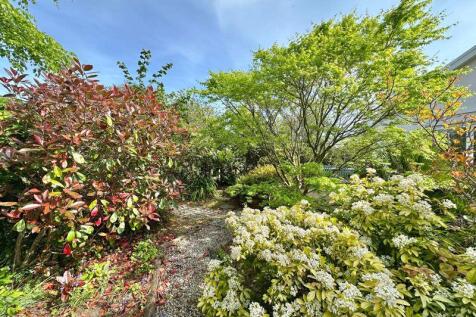 Mature gardens