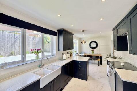 Refitted Kitchen / Dining Room